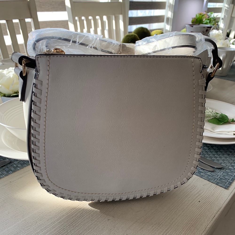 Handbag - Picture 2 of 3